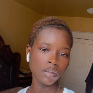 Meet your Posher, Mariam